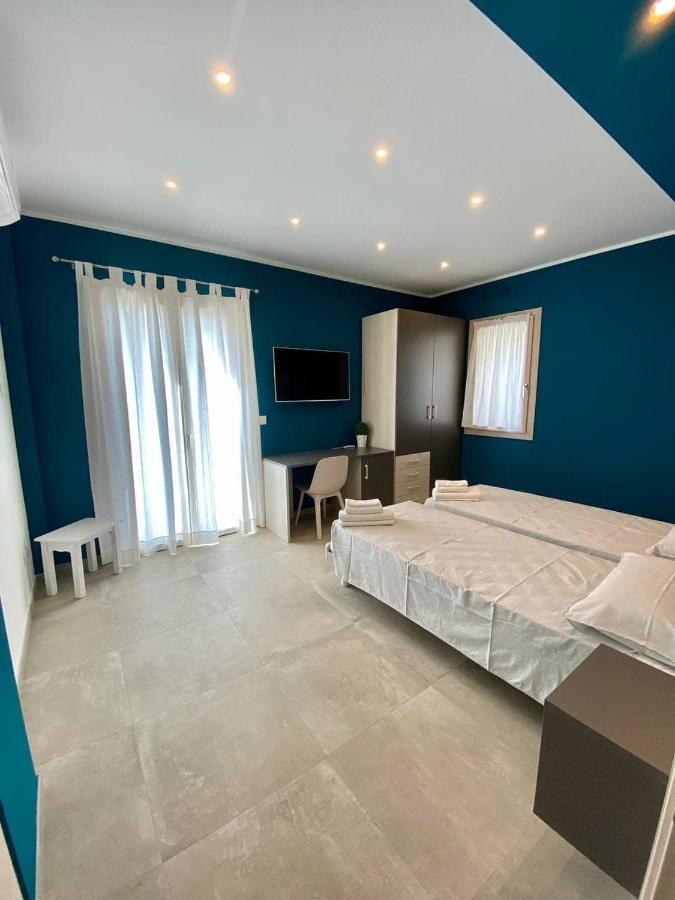 Floridida Rooms & Breakfast Marina dʼMarina dʼAndora Extérieur photo
